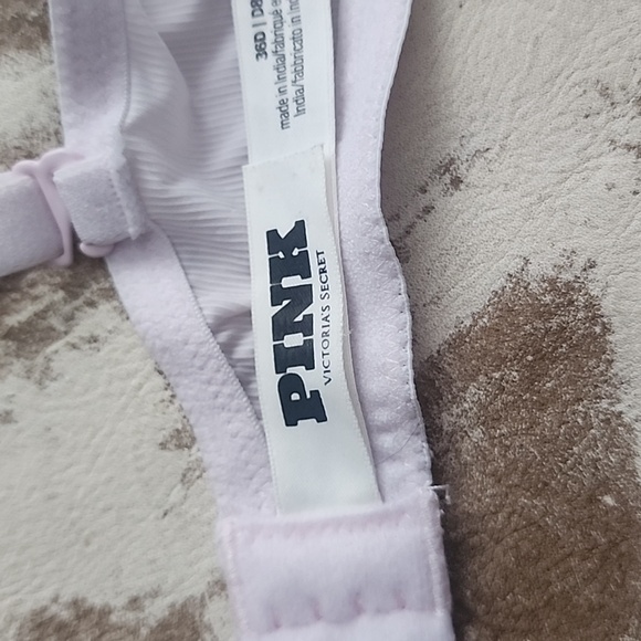 Wear everyhwere lightly lined Pink t-shirt bra. Size: 36D - Picture 7 of 8